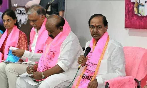 మూడు గంటల పాటు సాగిన బీఆర్ఎస్ఎల్పీ సమావేశం.. సభ్యులకు కేసీఆర్ కీలక సూచనలు