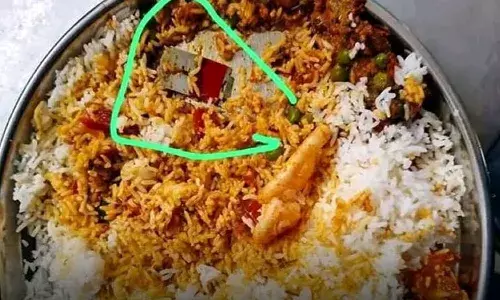 Razor blade, curry, dinner, Osmania University, hostel inmates