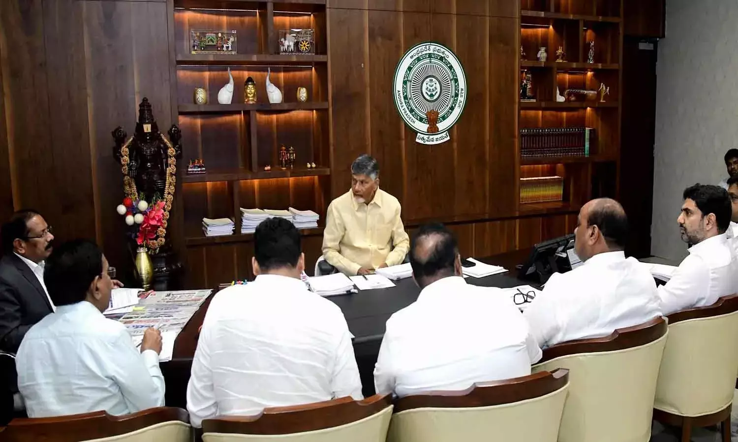 సీఎం అధ్యక్షతన 4వ SIPB సమావేశం.. రూ.1,21,659 కోట్ల పెట్టుబడులకు ఆమోదం