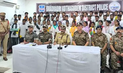 Kothagudem : భారీగా లొంగిపోయిన మావోయిస్టులు