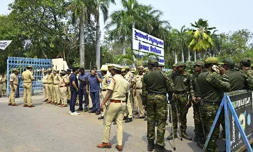 కంచ గచ్చిబౌలి భూముల వ్య‌వ‌హారంపై హైకోర్టు కీలక ఉత్తర్వులు
