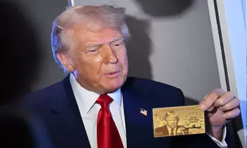 International News, Donald Trump, Trump Unveils Gold card Visa