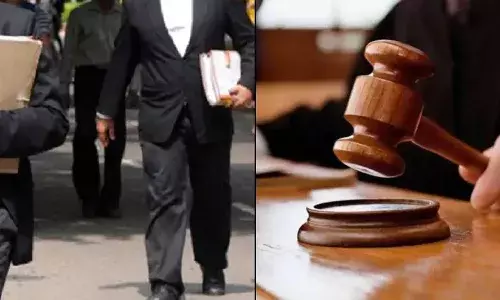 న్యాయమూర్తులను గూండాలు అని పిలిచిన న్యాయవాదికి జైలు శిక్ష