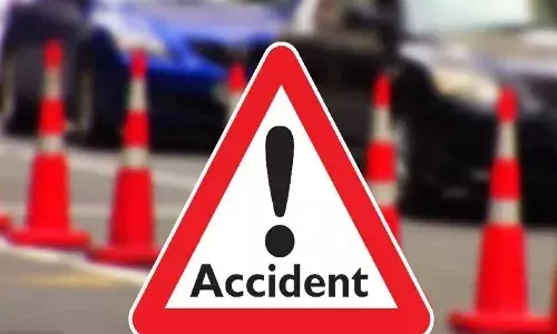 Crime News, Andrapradesh,SriSatyasai District, Road Accident, Three Women Died