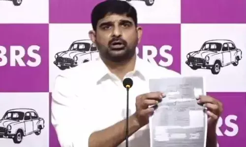 ఆ కళాశాలలో గ్రూప్-1 పరీక్ష.. ఎమ్మెల్యే కౌశిక్ రెడ్డి ప్రశ్నలు