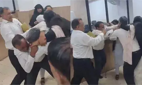 Fight Erupts Between Lawyers Over Getting Clients Inside Court In Delhi