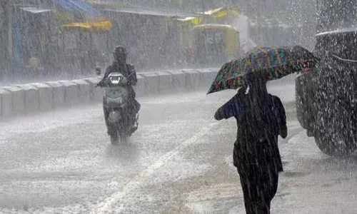 హైదరాబాద్లో ఈదురుగాలులతో కూడిన భారీవర్షం