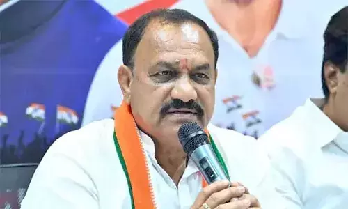 కేటీఆర్ బీజేపీకి కట్టు బానిసలా పని చేస్తున్నారు.. టీపీసీసీ చీఫ్ సంచలన వ్యాఖ్యలు