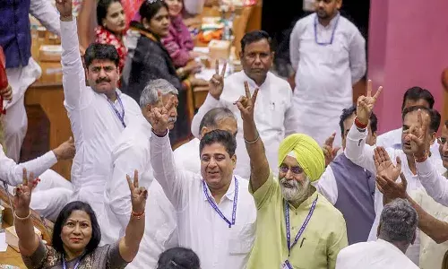 ఢిల్లీ మేయర్ పీఠం బీజేపీ కైవసం