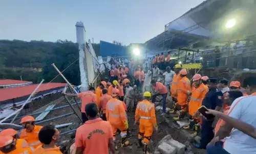 Nine devotees dead , newly constructed wall collapsed, Simhachalam Temple, APnews