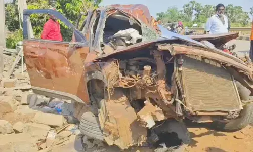 Nellore : కారు ప్రమాదంలో ఆరుగురు మృతి.. ఘటనపై సీఎం చంద్రబాబు విచారం