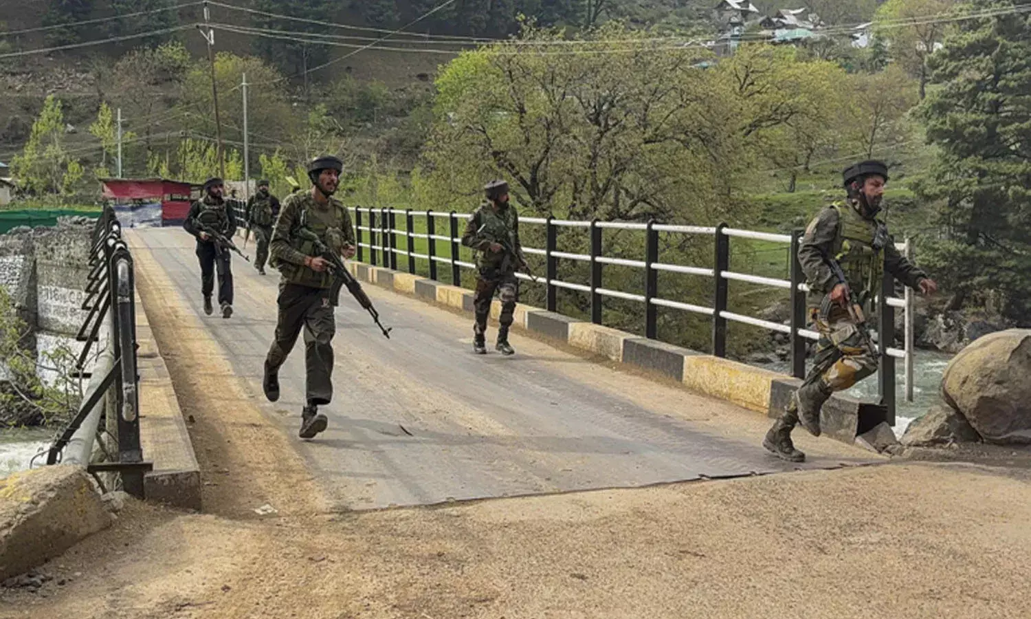 తీవ్రవాదులు అక్కడే దాక్కున్నారు : NIA