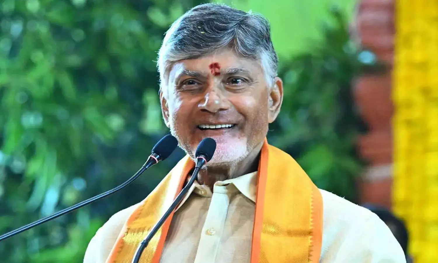 గుడ్న్యూస్.. దేవాదాయ శాఖలో ఉద్యోగాల భర్తీకి సీఎం చంద్రబాబు ఆమోదం గుడ్న్యూస్.. దేవాదాయ శాఖలో ఉద్యోగాల భర్తీకి సీఎం చంద్రబాబు ఆమోదం