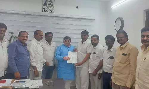 Telangana, TGSRTC, RTC strike, Minister Ponnam Prabhakar