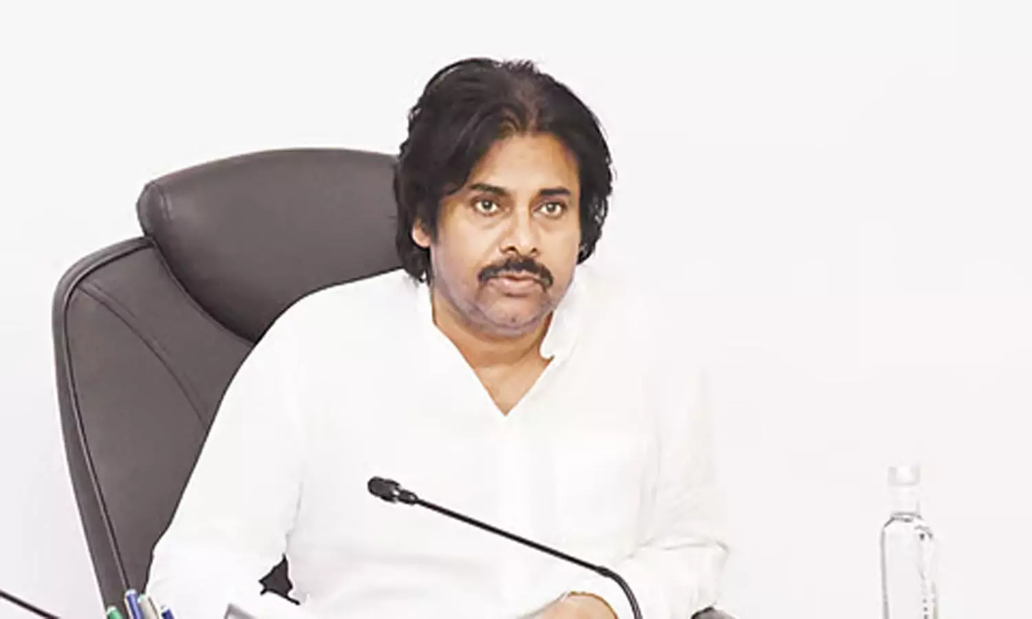 సత్యసాయి జిల్లాకు పవన్ కళ్యాణ్ సత్యసాయి జిల్లాకు పవన్ కళ్యాణ్