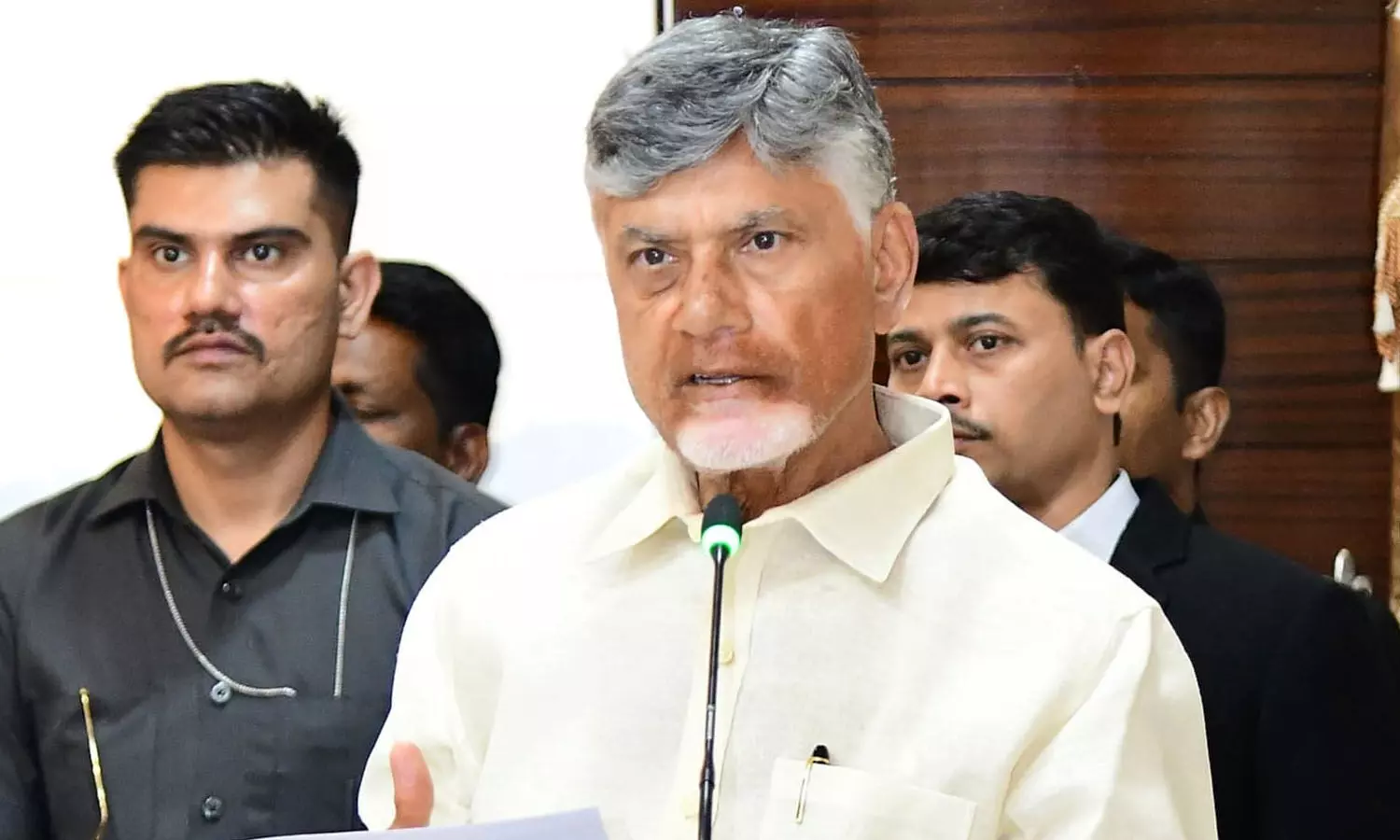 ప్రధాని, కేంద్రం ఏ నిర్ణయం తీసుకున్నా తెలుగుజాతి అండగా ఉంటుంది ప్రధాని, కేంద్రం ఏ నిర్ణయం తీసుకున్నా తెలుగుజాతి అండగా ఉంటుంది
