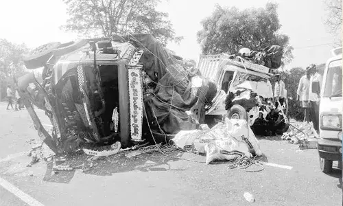 Crime News, Andrapradesh, Palnadu District, Road Accident