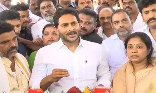 మురళీ నాయక్ కుటుంబానికి 25 లక్షలు అందిస్తాం: వైఎస్ జగన్