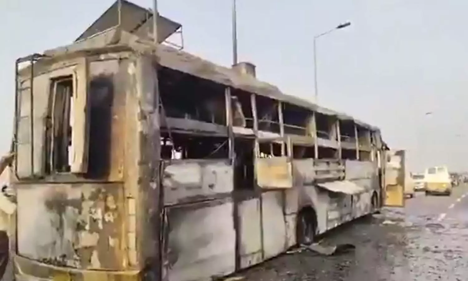 Crime News, National News, Uttarpradesh, LucknowFire, DoubleDeckerBus Crime News, National News, Uttarpradesh, LucknowFire, DoubleDeckerBus