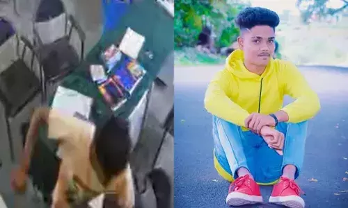 క్రికెట్ బాల్ విషయంలో గొడవ.. ఉపాధ్యాయుడిపై కత్తితో విరుచుకుప‌డిన యువకుడు