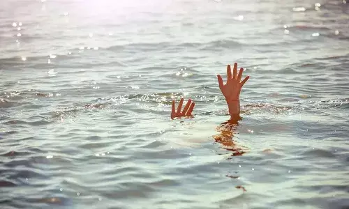 tragedy, Three drowned, Godavari, West Godavari