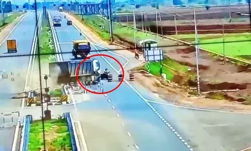Crime News, Andrapradesh, Nandyal district, Road Accident