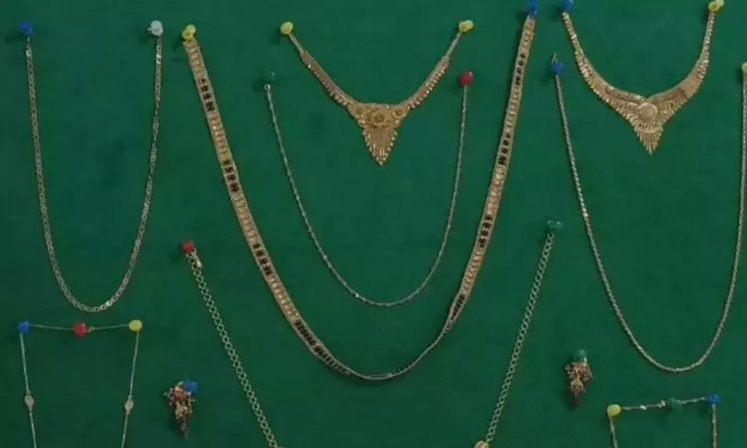 ఈ ఎనిమిది మంది దొంగలు.. నిజామాబాద్ను వణికించారు ఈ ఎనిమిది మంది దొంగలు.. నిజామాబాద్ను వణికించారు