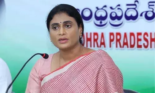 అమరావతి వేశ్యల రాజధాని కామెంట్స్పై మహిళలకు జగన్, భారతి రెడ్డి వెంటనే క్షమాపణ చెప్పాలి