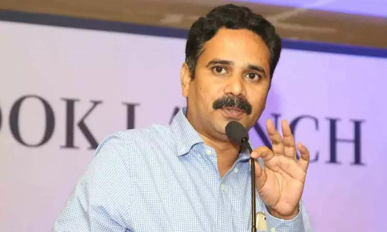 కొణతం దిలీప్ అరెస్ట్.. ఖండించిన కేటీఆర్ కొణతం దిలీప్ అరెస్ట్.. ఖండించిన కేటీఆర్