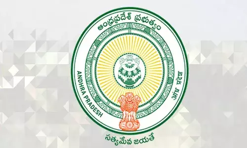 నేతన్నలకు గుడ్న్యూస్.. వేతనాలు, ప్రాసెసింగ్ చార్జీలు పెంపు