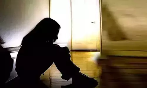 Jaipur, minor daughter, hidden camera, Crime