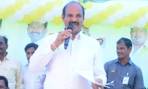 పేదల ఇళ్లకు అదనపు సాయంపై మంత్రి కీల‌క ప్ర‌క‌ట‌న‌