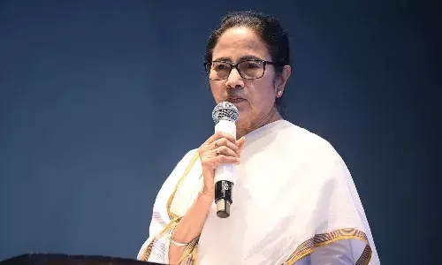 లా కాలేజీ విద్యార్థినిపై సామూహిక అత్యాచారం.. దీదీపై బీజేపీ ఫైర్