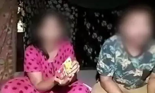 కుమార్తెల ఫీజుల కోసమే లైవ్ స్ట్రీమింగ్లో అలాంటి పనులు చేశాం