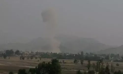 పాక్లో ఆత్మాహుతి దాడి.. 13 మంది మృతి