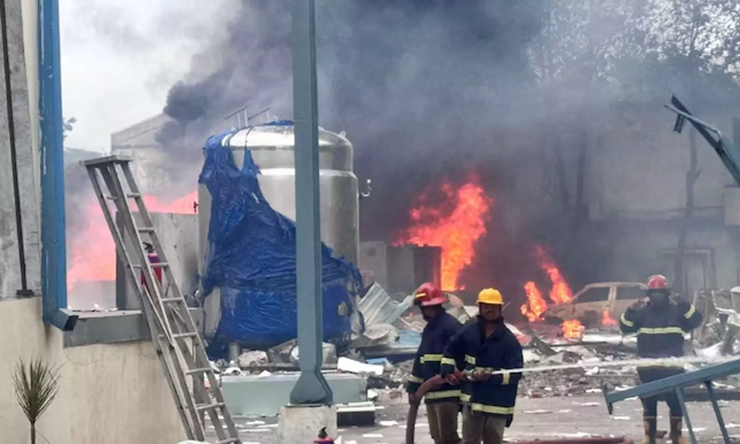 10 dead, several injured, reactor explode, Telangana, chemical factory, Pasamailaram 10 dead, several injured, reactor explode, Telangana, chemical factory, Pasamailaram