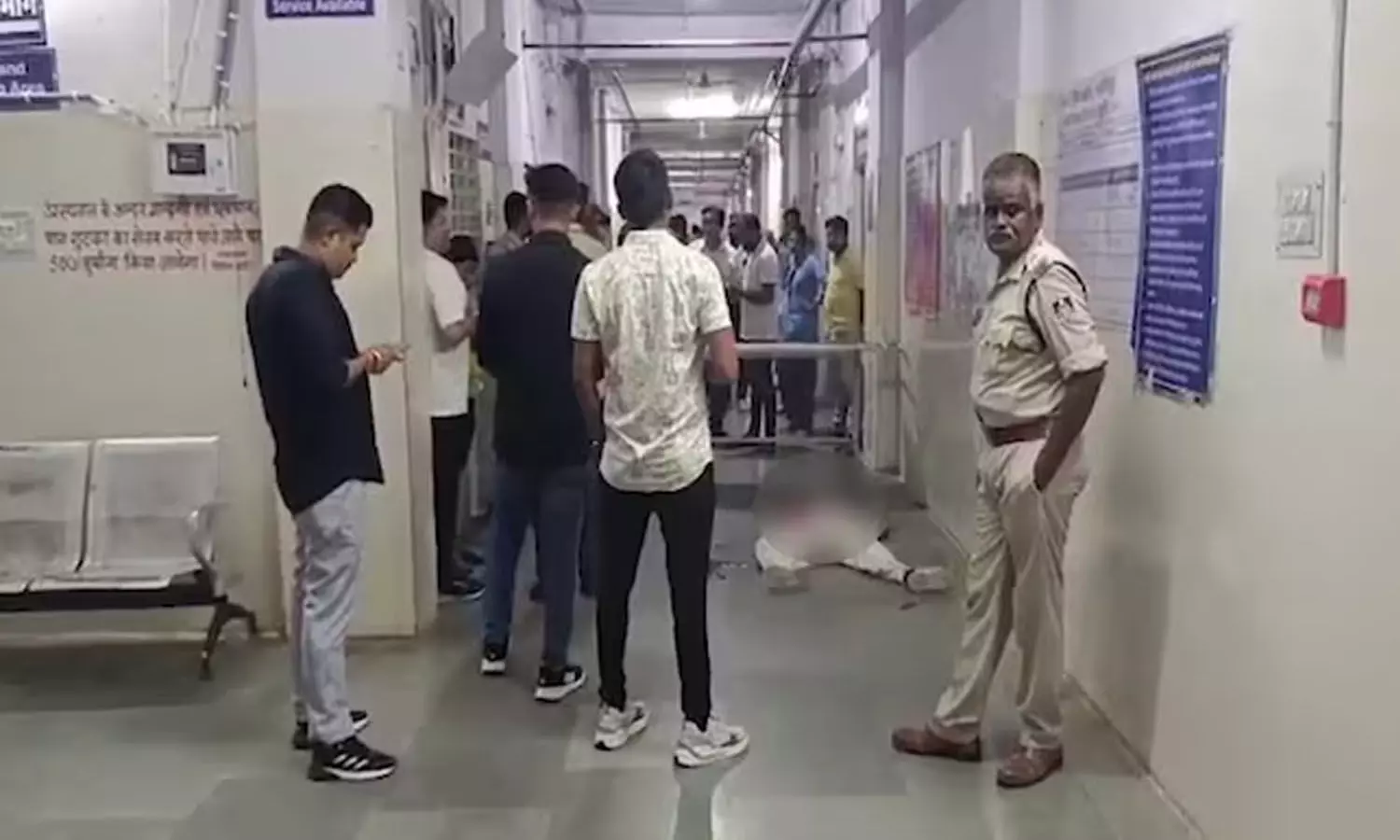 Boyfriend slits nursing student throat, hospital, horror, Madhyapradesh, Crime Boyfriend slits nursing student throat, hospital, horror, Madhyapradesh, Crime