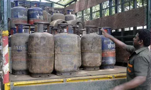 Business News, LPG Gas Cylinder, Commercial LPG cylinder price