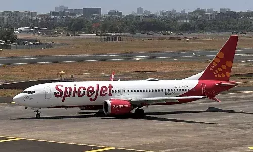 Technical snag, spicejet, Chennai, Hyderabad, flight
