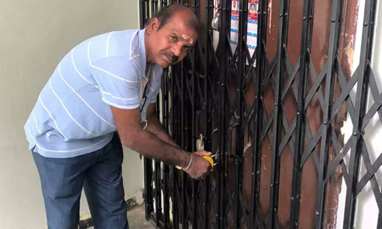 Hyderabad, Building owner, Sub-Registrar Office , unpaid rent