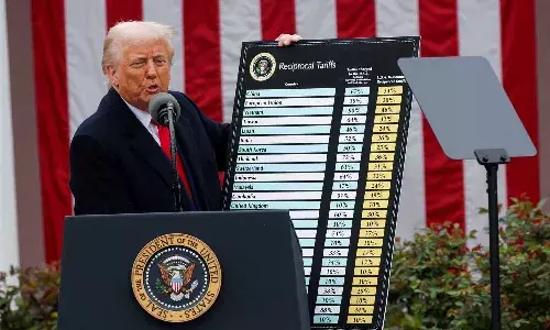 బంగ్లాదేశ్, జపాన్ సహా 14 దేశాలపై ట్రంప్ టారిఫ్ బాంబు.. భారత్తో భారీ ఢీల్..!