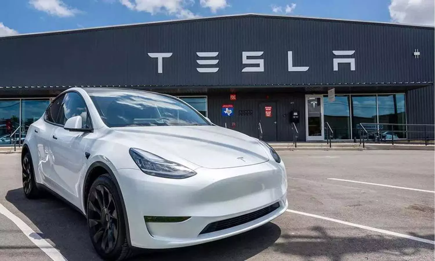 Business News, Mumbai, Elon Musk, Tesla, EV market, EV Policy, Starlink Business News, Mumbai, Elon Musk, Tesla, EV market, EV Policy, Starlink