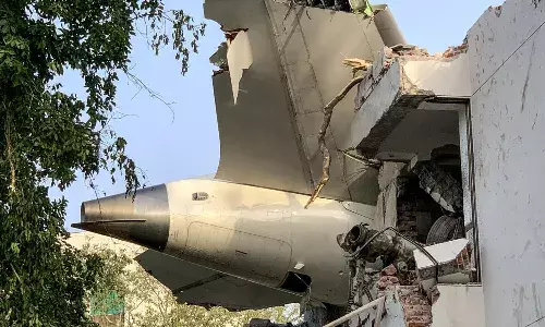 cut off fuel, Cockpit, Air India pilots, crash, AAIB