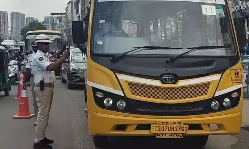 School bus, auto drivers, alcohol, schoolchildre, Hyderabad