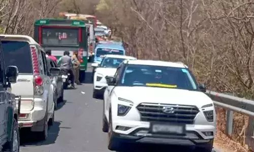 శ్రీశైలం వెళ్తున్నారా.? ఈ అలర్ట్ మీకే..!