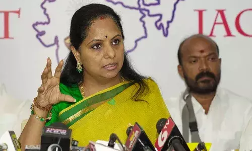 రేవంత్ రెడ్డి నాన్ సీరియస్ ముఖ్యమంత్రి.. తెలంగాణ హక్కులు కాలరాస్తున్నారు
