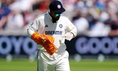 నాలుగో టెస్టు ఆడతాడా.? లేదా.?.. పంత్ ఫిట్నెస్కు సంబంధించి భారీ అప్డేట్ ఇచ్చిన కోచ్ నాలుగో టెస్టు ఆడతాడా.? లేదా.?.. పంత్ ఫిట్నెస్కు సంబంధించి భారీ అప్డేట్ ఇచ్చిన కోచ్