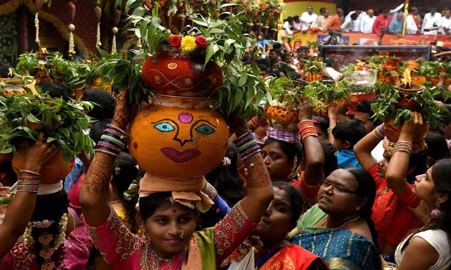 Hyderabad, Bonalu 2025, bonalu festival, Lal Darwaza Hyderabad, Bonalu 2025, bonalu festival, Lal Darwaza