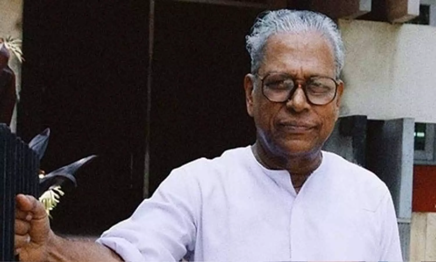 మాజీ సీఎం కన్నుమూత మాజీ సీఎం కన్నుమూత