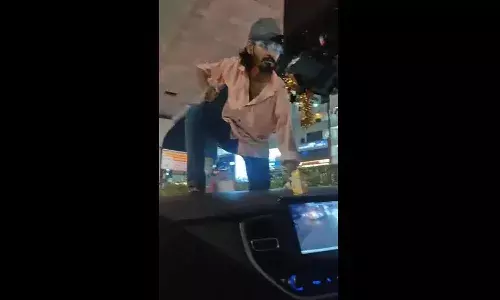 Hyderabad, family terrified, ganja-addled youth attempts attack, Moosapet